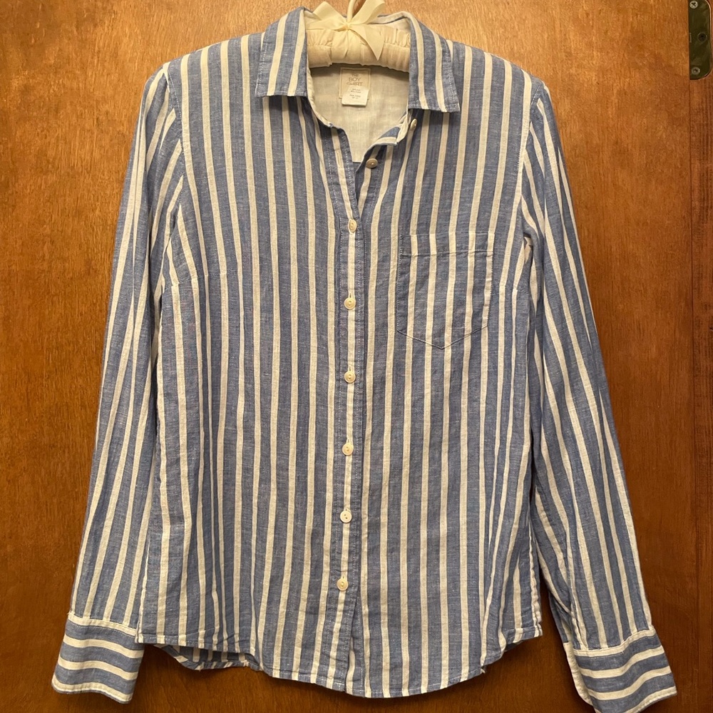 ❌SOLD❌ J. Crew Woman’s “The Boy Shirt” - Picture 1 of 4
